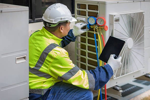 Professional Hvac technician working in Telford, PA